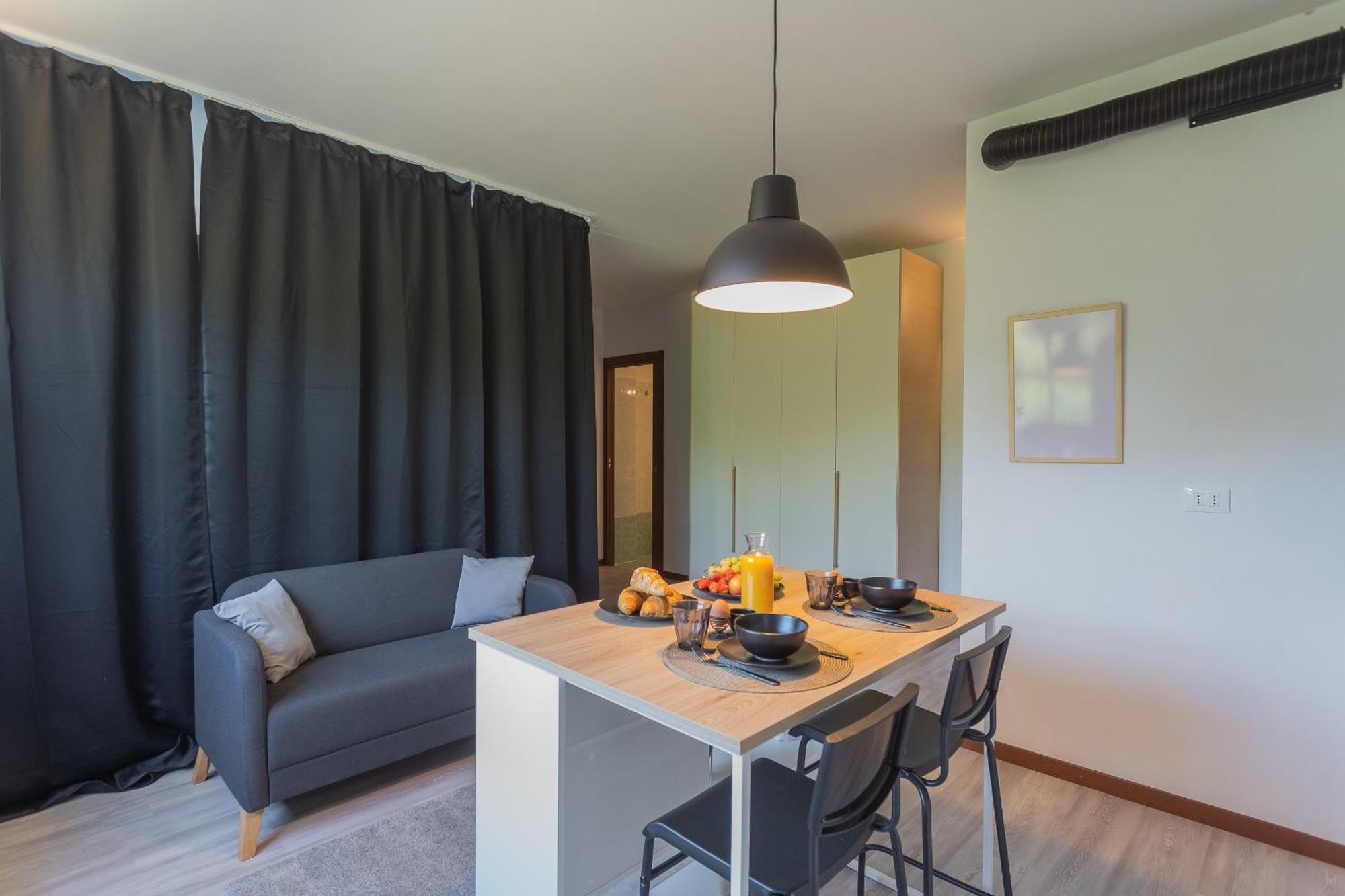 Black Loft Como By Rent All コモ エクステリア 写真